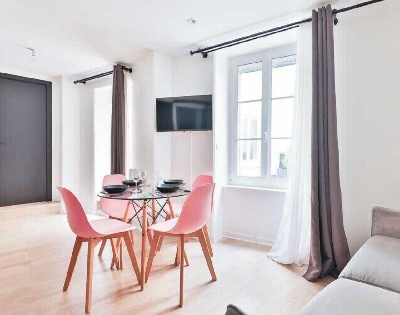 Elegant Stay Steps from Jardin du Luxembourg 1