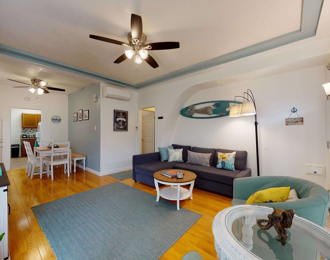 The Mermaid:Beach-Bay-2nd St-Pets OK-Fast Wifi 1