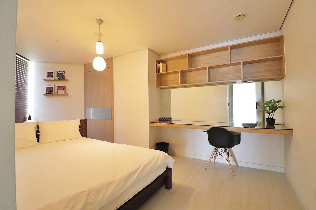 Large Apt, Awesome View, Seoul STN 1