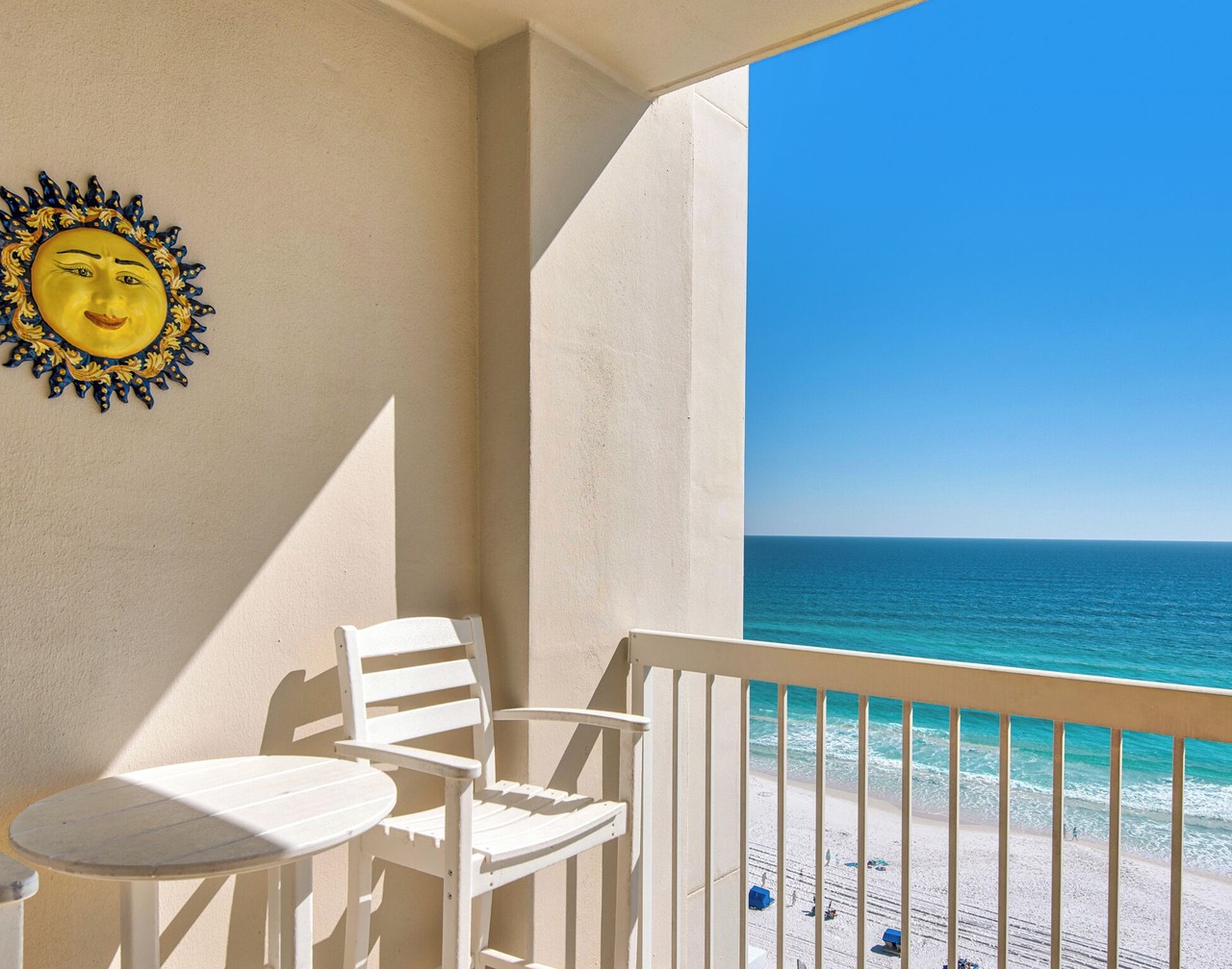 Silver Beach 1003W Beach Front Upscale Condo + Disc. Beach Svc 1