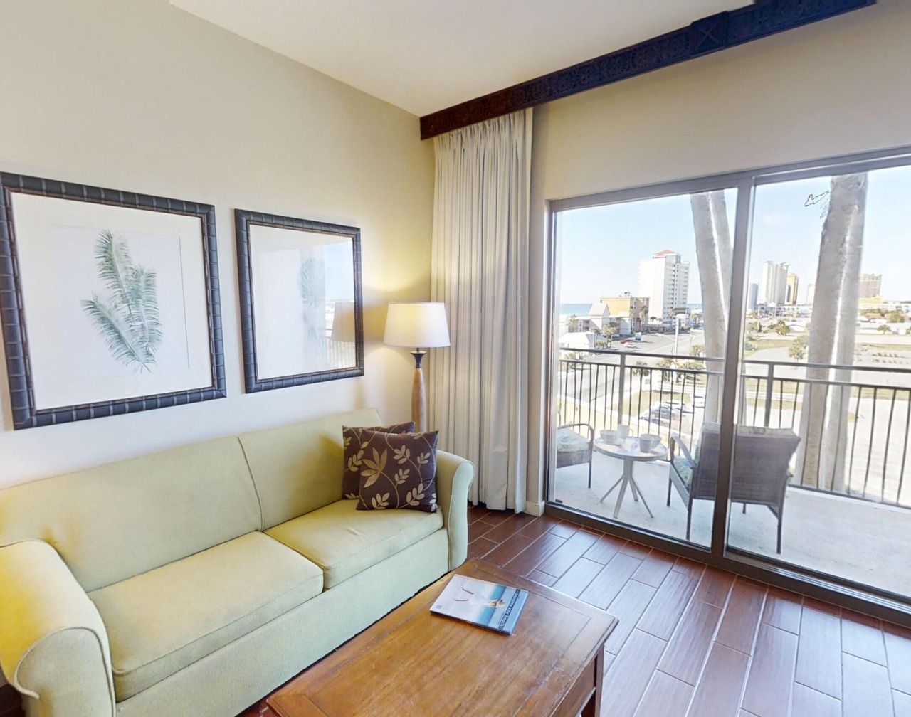 Gulf Views Studio unit across the street from beach and Sharky's 1