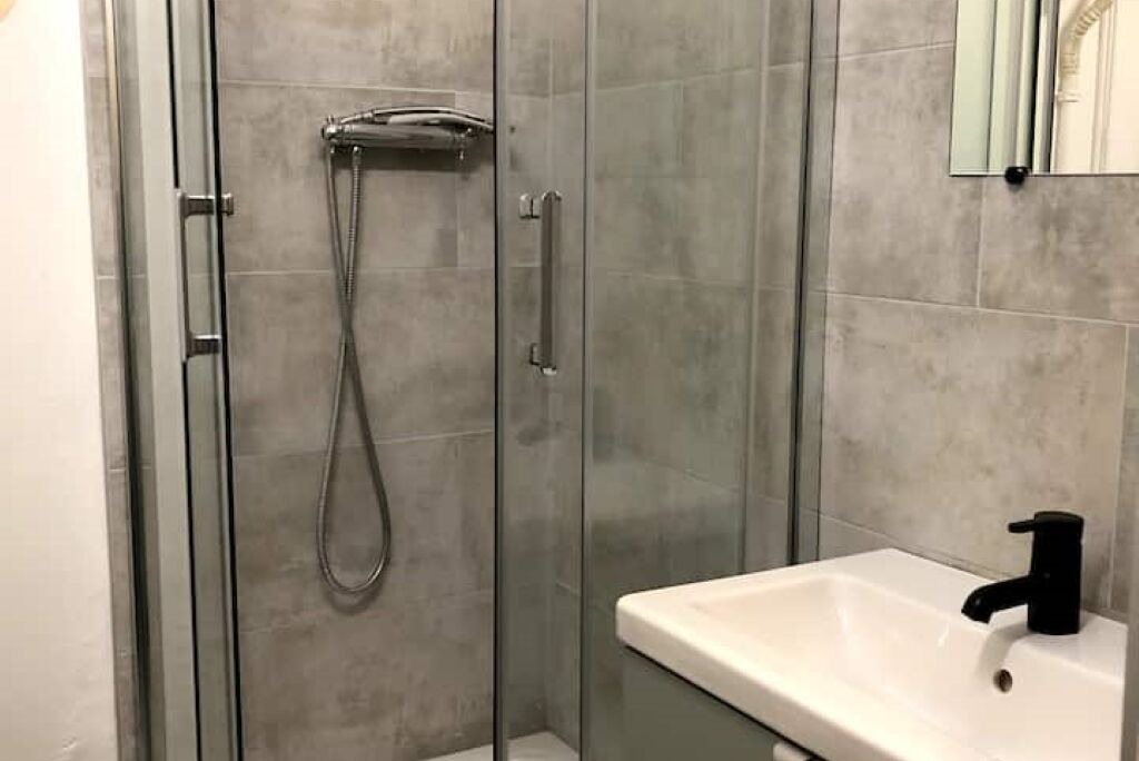 Studio tout équipé, proche Paris 1