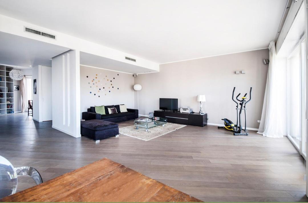 Milano Lush Contemporary Flat, wonderful home with 3 Bedrooms, 6 guests 1
