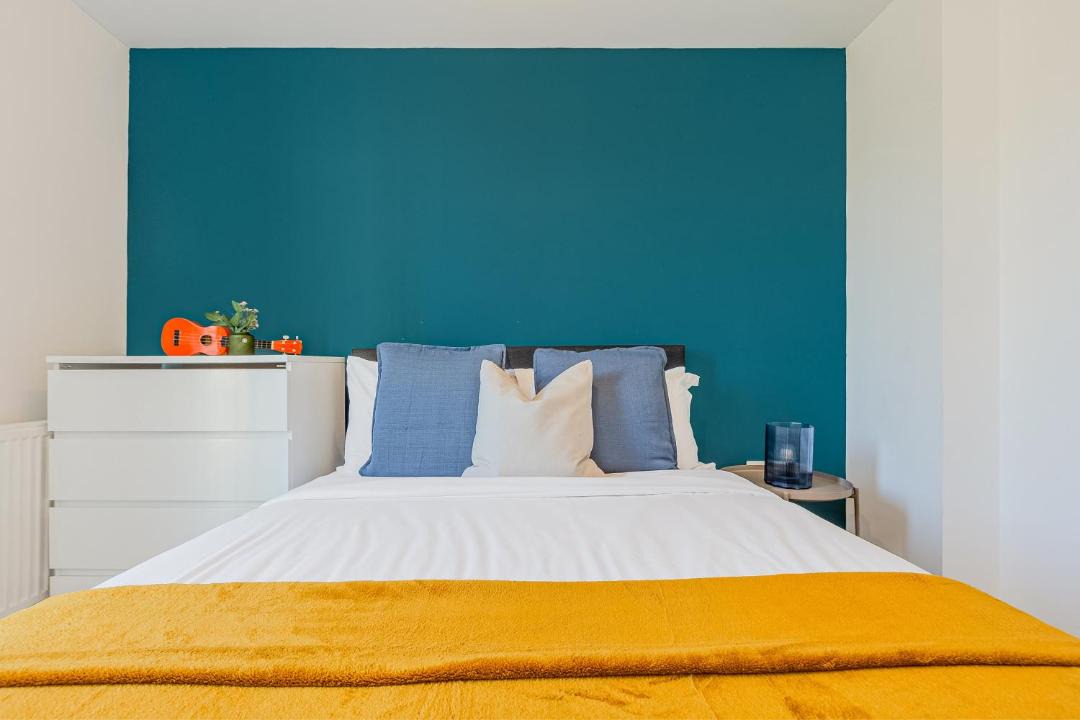 Charming 2 Bedroom Apartment in Central London 1