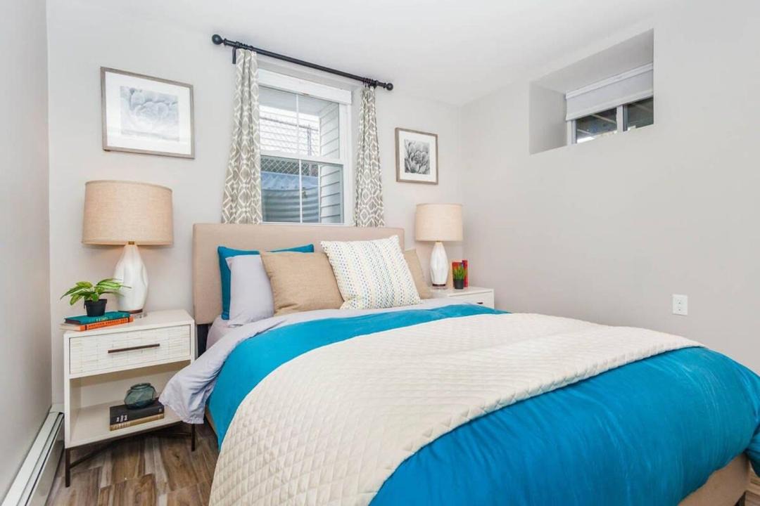 Bright & Spacious Boston Home near T 1