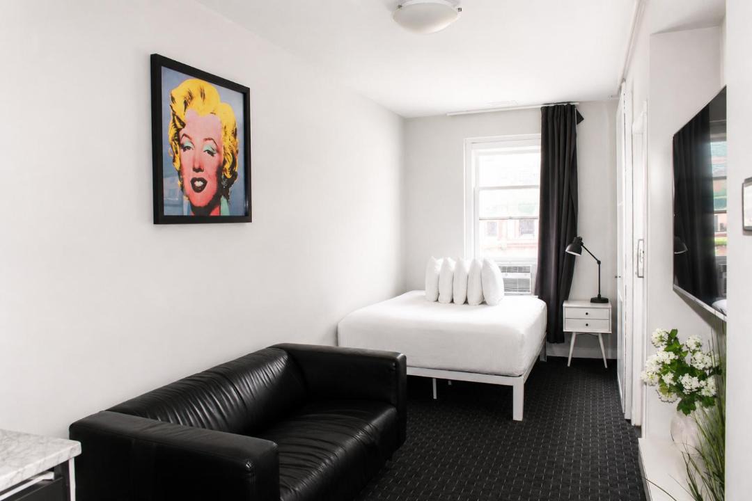 Stylish Newbury Street Studio, #11 1