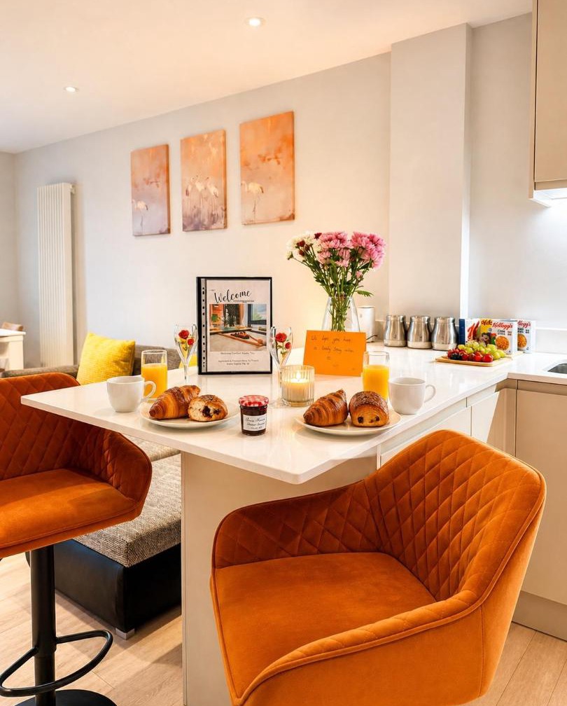 Uxbridge Residences - Private Terrace - Opposite Piccadilly Line 20min SOHO Oxford Street 1