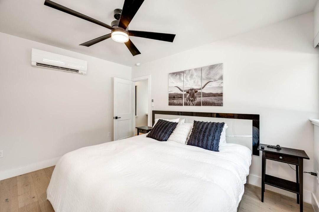 Ultimate ATX Group Stay | Rooftop + Putting Green 1