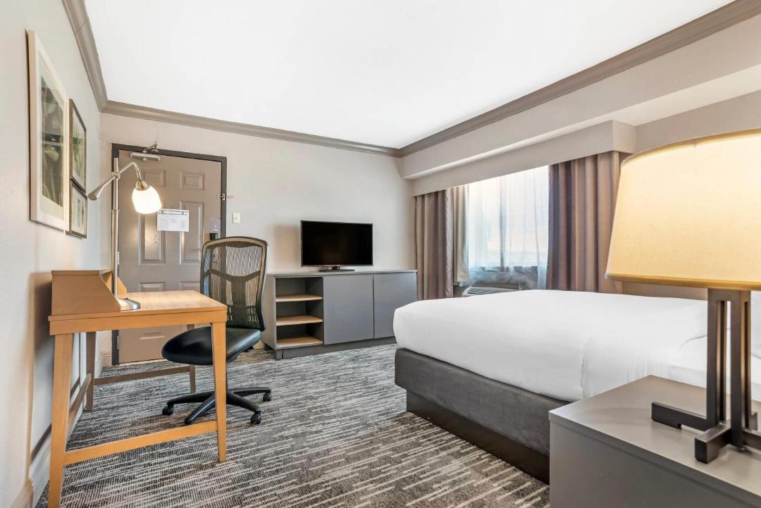 Country Inn & Suites by Radisson, Metairie New Orleans , LA 1