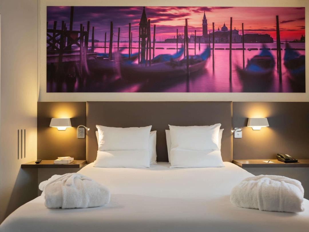 Novotel Suites Paris CDG Airport Villepinte 1