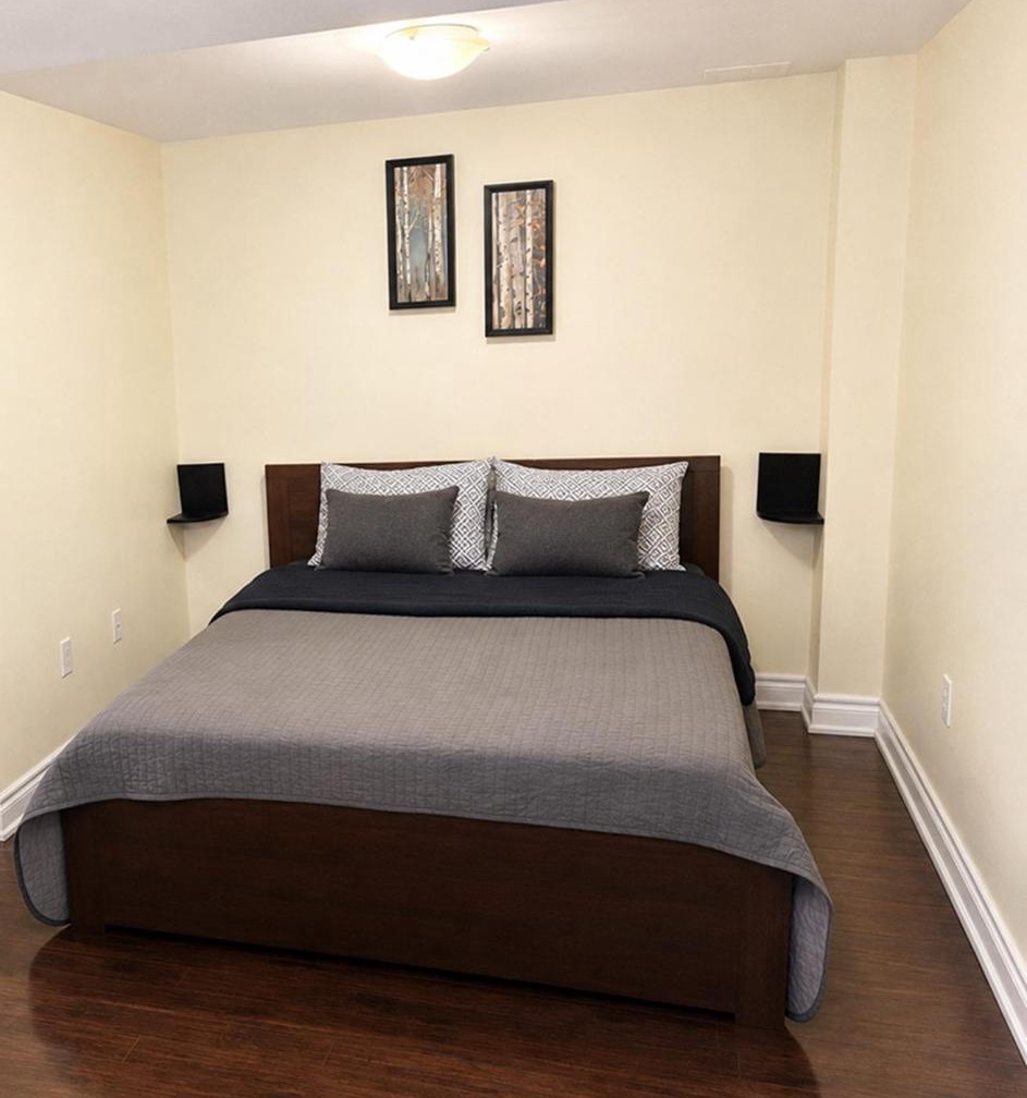 Affordable Spacious Private Suite & Ensuite Bath & Free Parking Near Toronto Pearson Airport 1