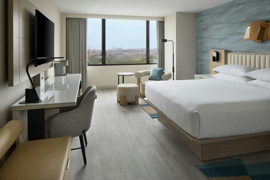 Toronto Airport Marriott Hotel 1