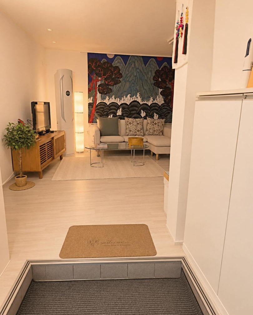 Home in Seoul # near Central Seoul # Quiet 3BR # 5 person # 3F 1
