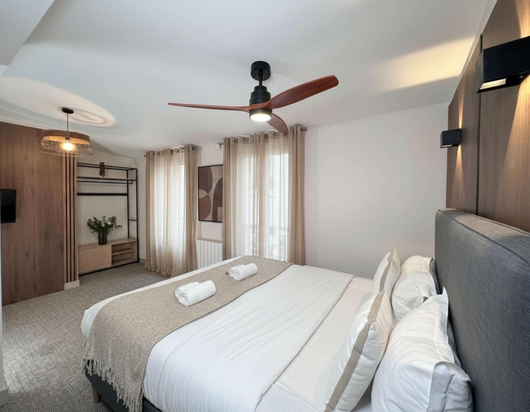 Montparnasse Deluxe studio for 3 1