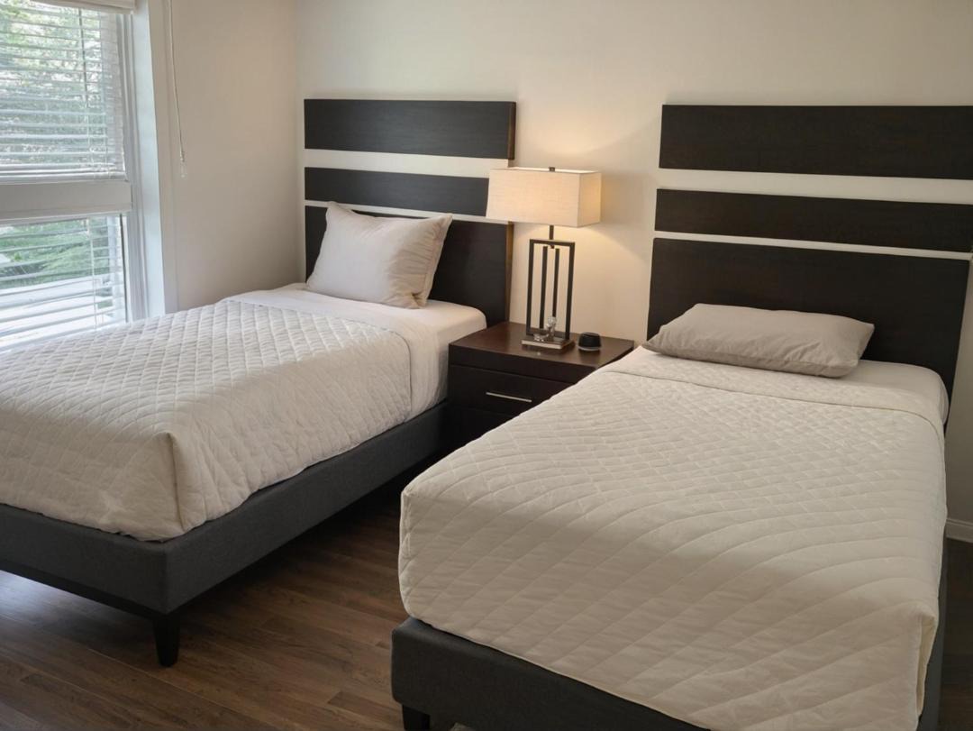 Premier Downtown Koreatown Apartment 1