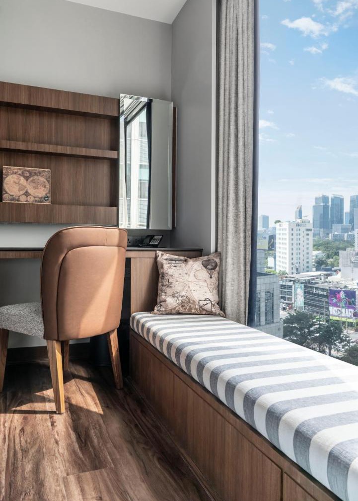 Montraj Continent Sukhumvit Bangkok 1
