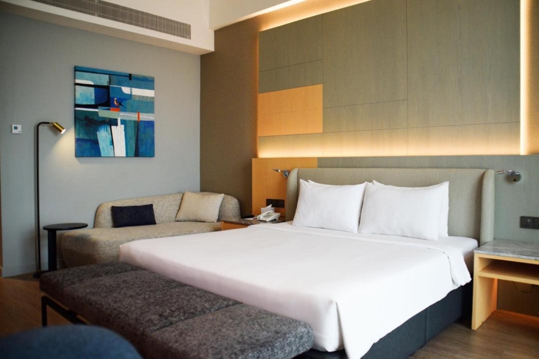 M World Hotel 1