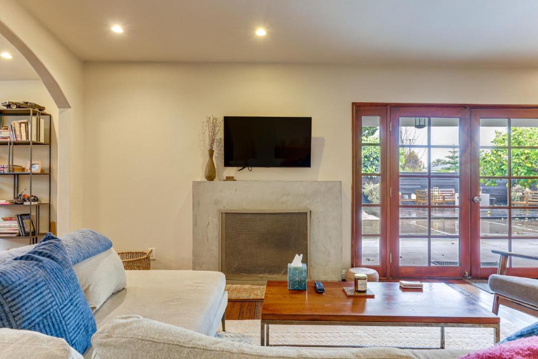 LA Stay | World Cup Ready + Prime Location 1