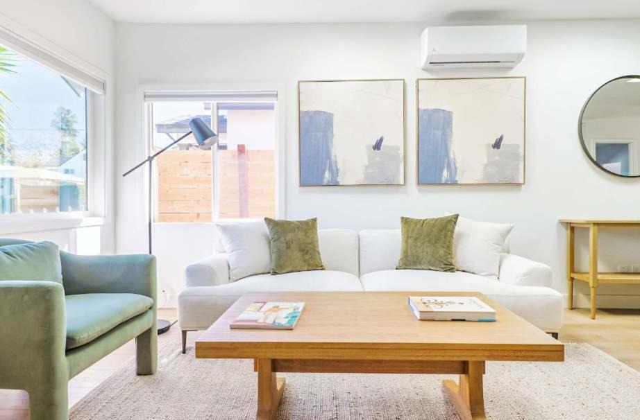 Modern 5BR Mid-City Retreat 1