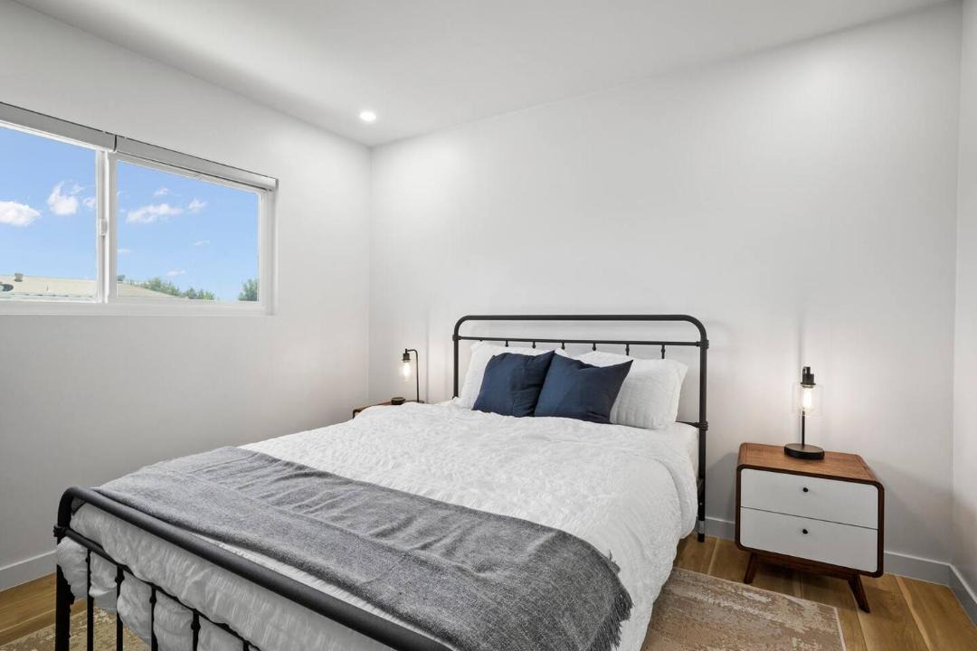 Spacious Apt w/2BR - City Center 1