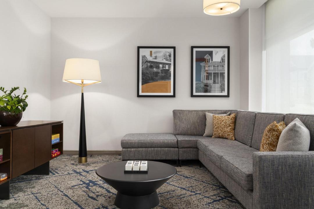 Homewood Suites by Hilton Boston Brookline-Longwood Medical 1