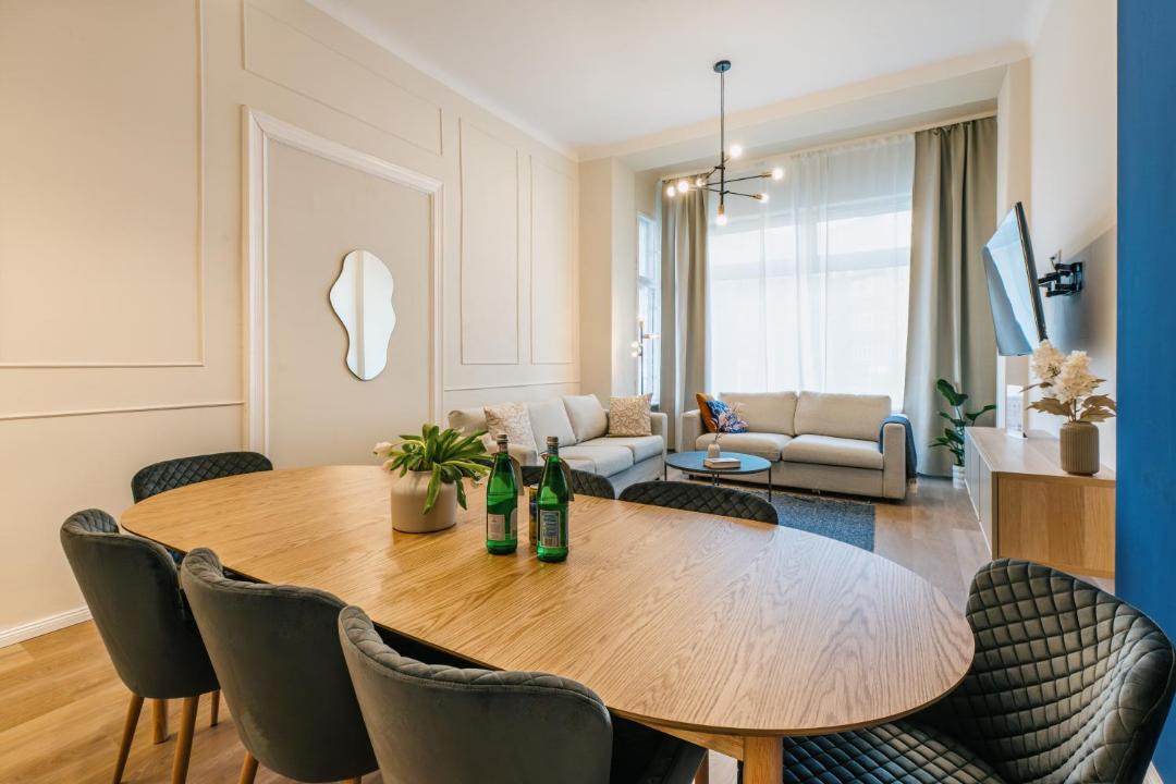 120qm MyGold Apartment 2 Bathrooms Balcony Up to 9 Guests, Renovated 1
