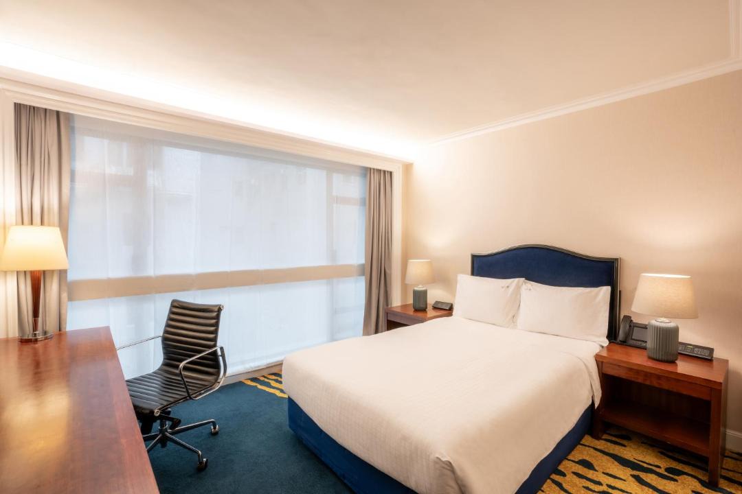 Holiday Inn Golden Mile by IHG 1