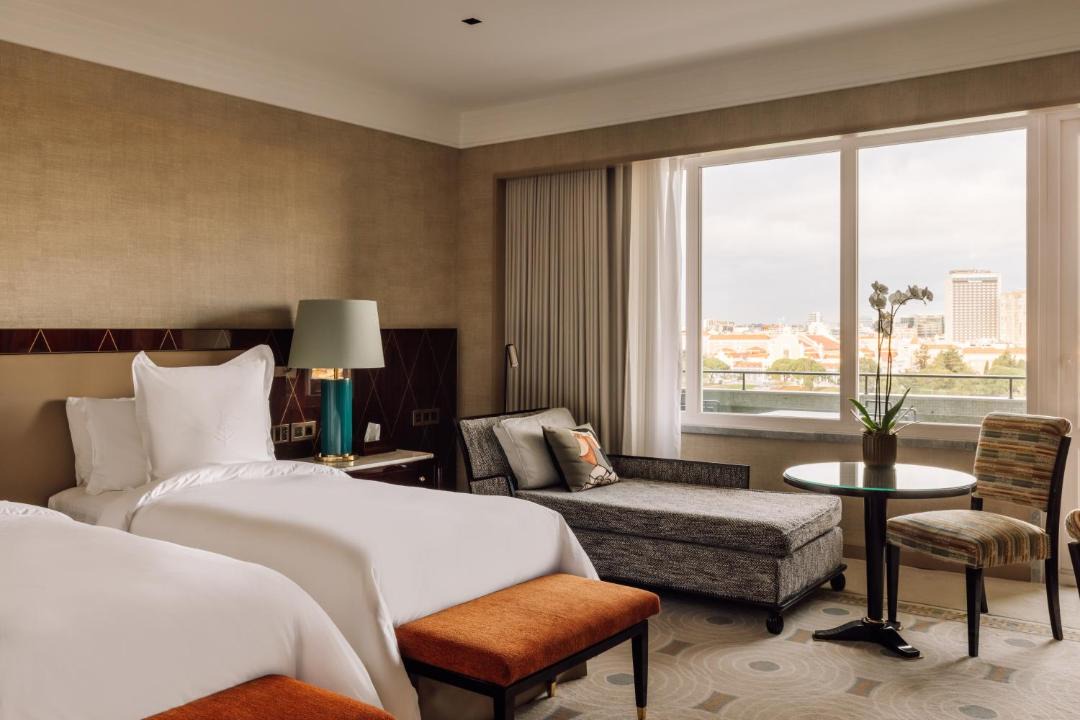 Four Seasons Hotel Ritz Lisbon 1