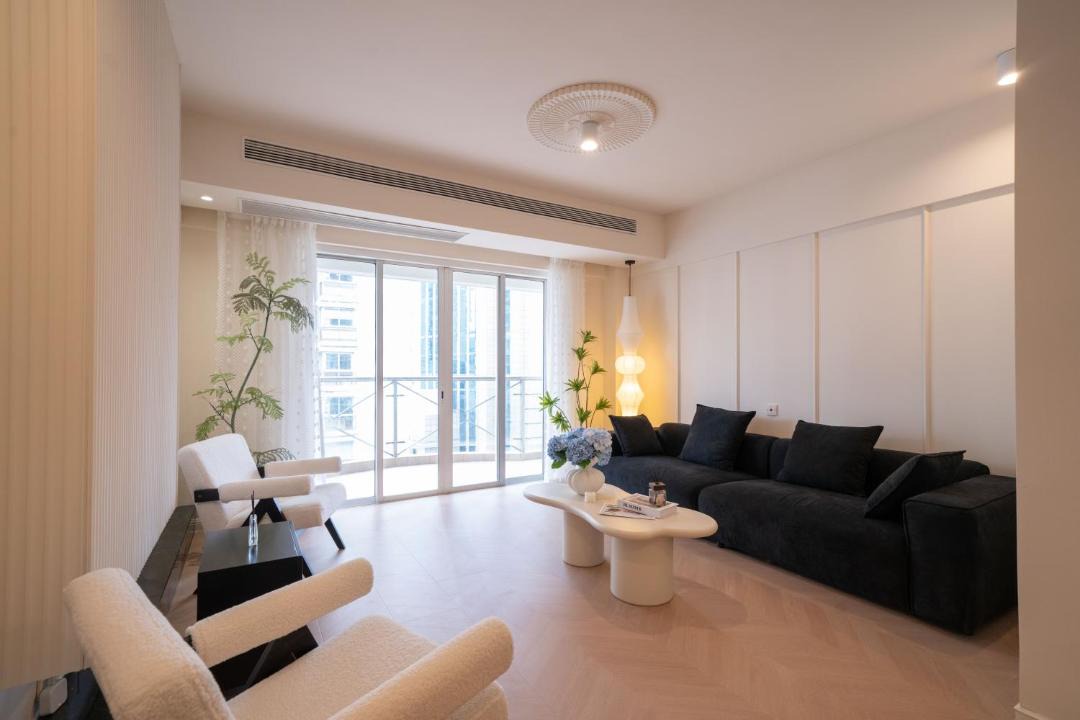 Molly Homestay - Nanjing East Road the Bund 3-Bedroom with Elevator Apartment 1