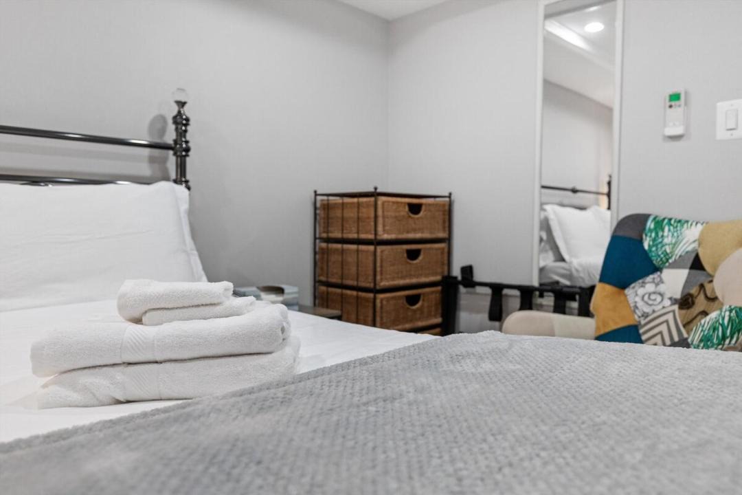 1-BR Pad in the Heart of Petworth - Walk to METRO 1