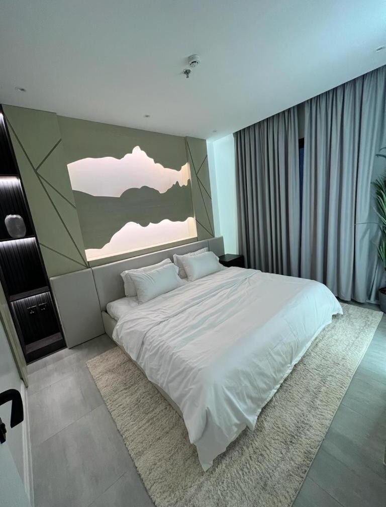 Executive Secluded 2-Bedroom Apartment in Alnada 1
