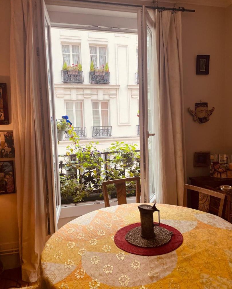 Un nid très calme et chaleureux a Montmartre ! 1