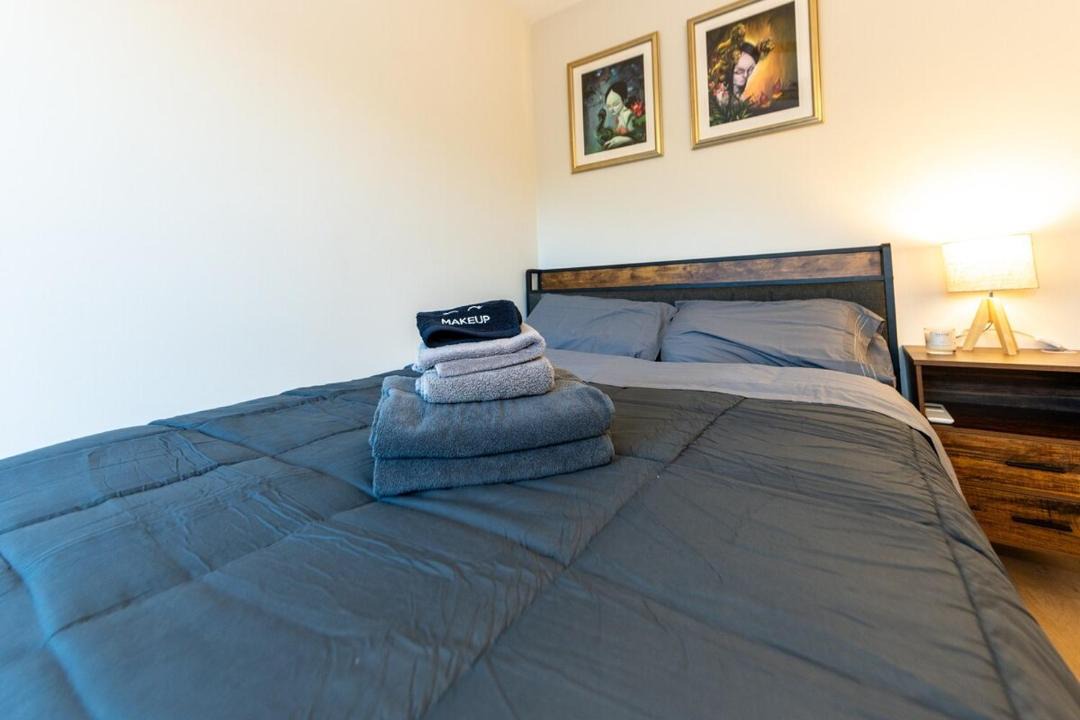 Hidden Oasis 3 bedroom 2 bathroom Home With large backyard and Views Near DTLA 1