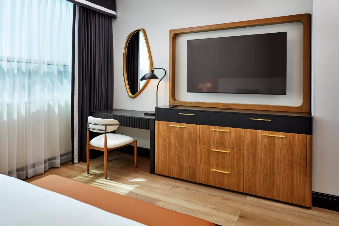 Elan Hotel 1