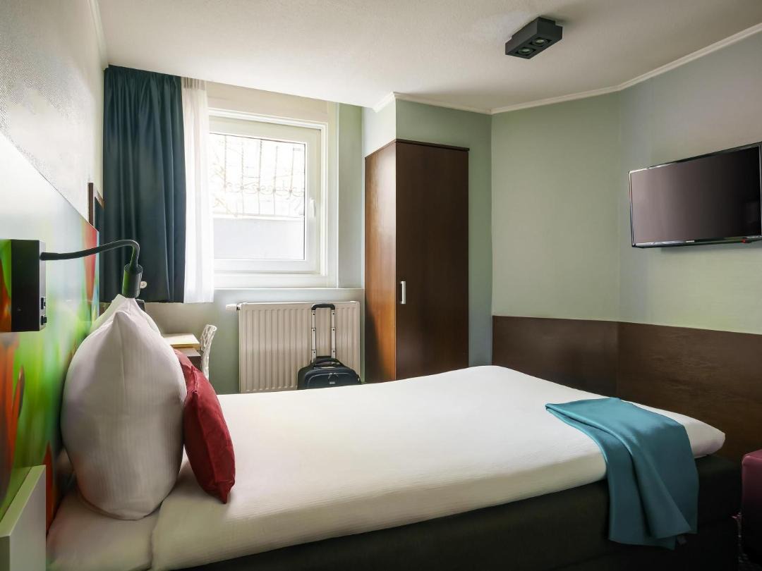 ibis Styles Amsterdam City 1