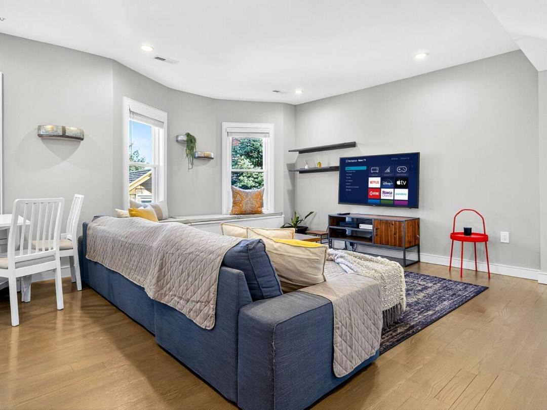 Luxury 3BR 2BA Boston Penthouse 1
