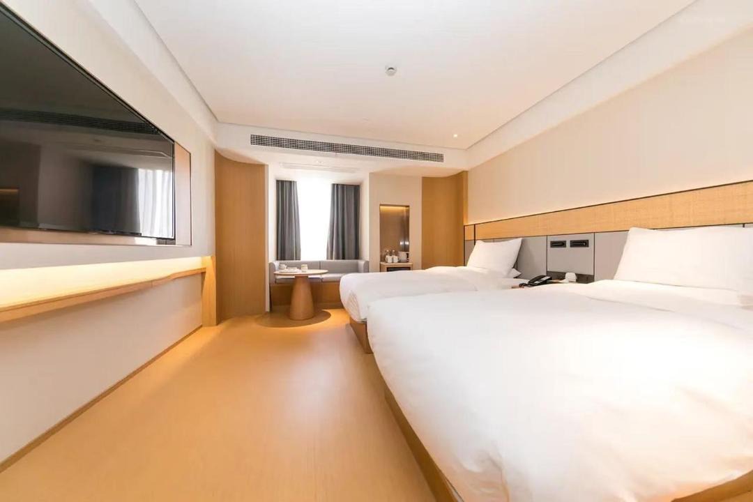 JI Hotel Shanghai Jing'an Temple Kangding Road 1