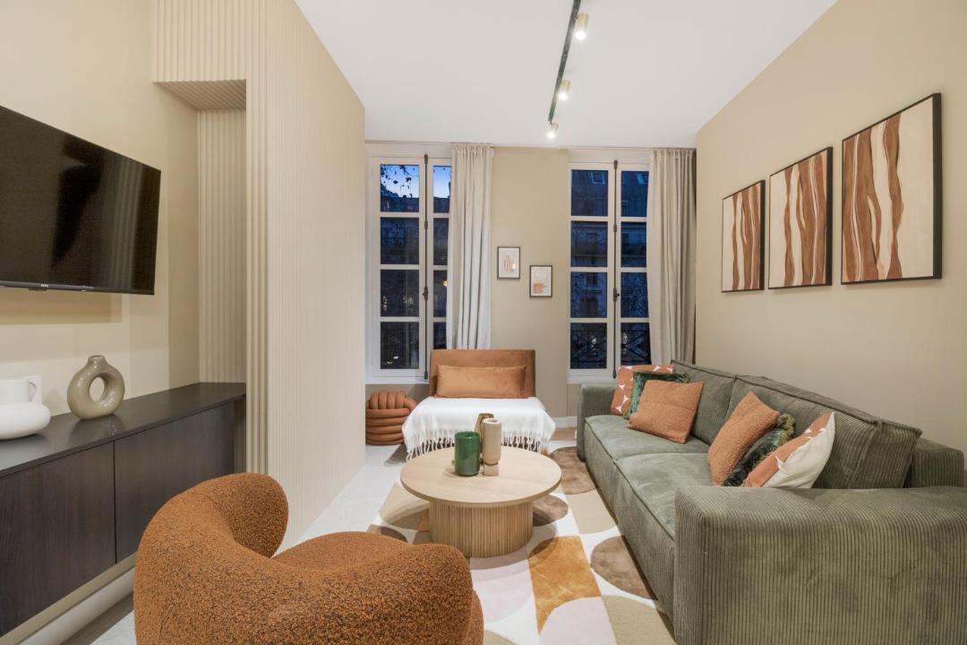 Elegant 3-room air-conditioned apartment in the heart of Le Marais 1