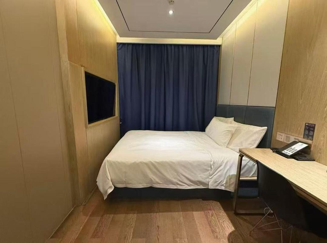 Hanting Hotel Shanghai South Shanxi Road Subway Station 1