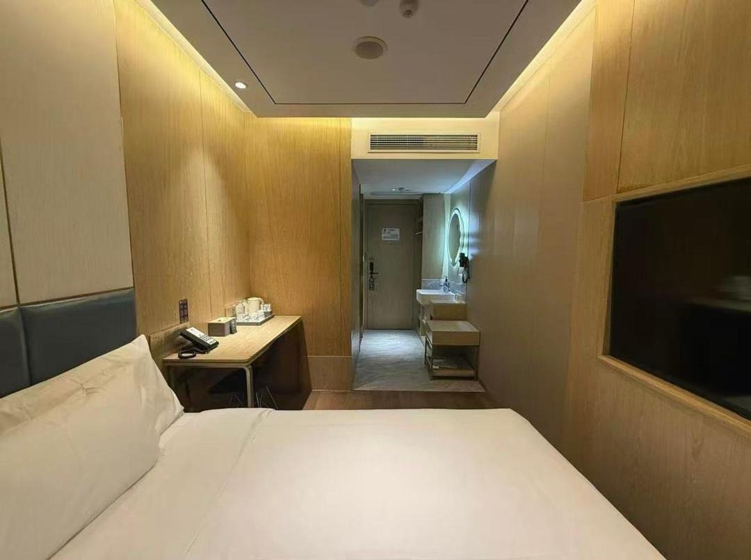Hanting Hotel Shanghai South Shanxi Road Subway Station 1