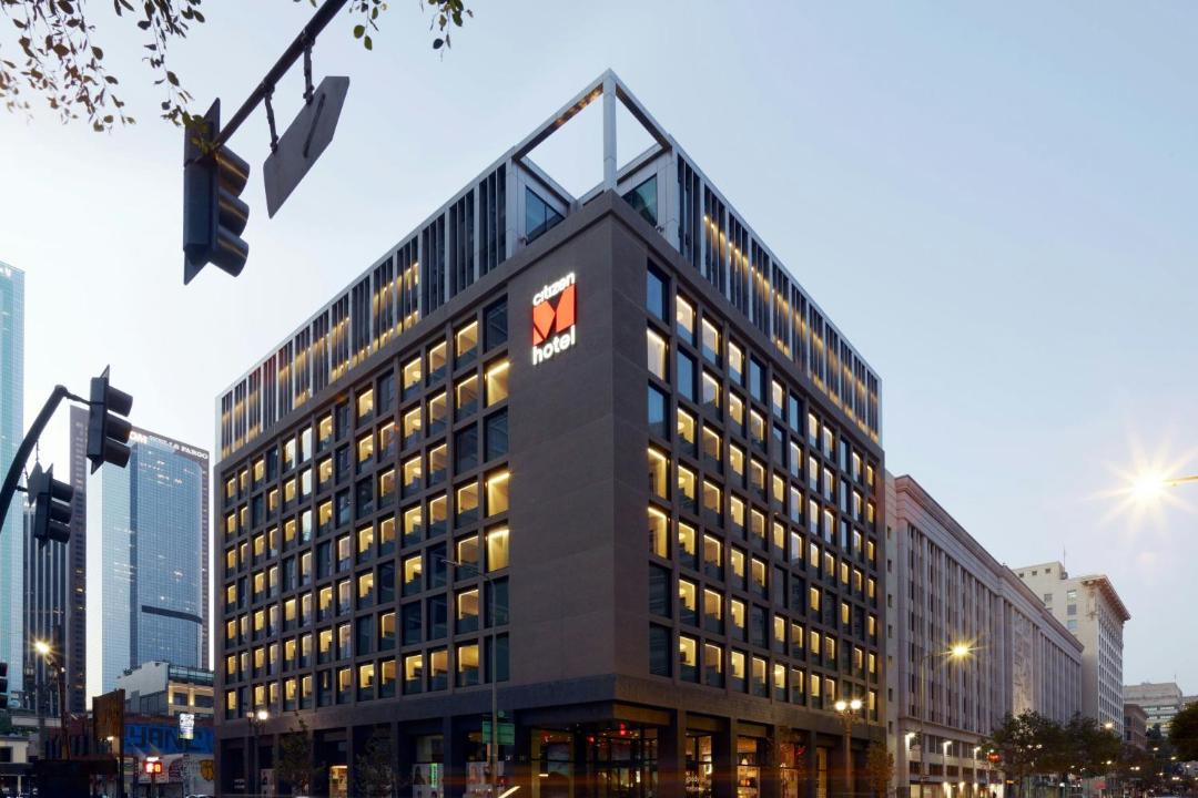 citizenM Los Angeles Downtown 1