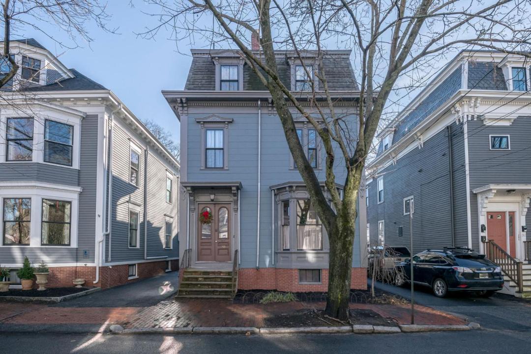 Luxurious West End Historic Townhome - The Cushman 1