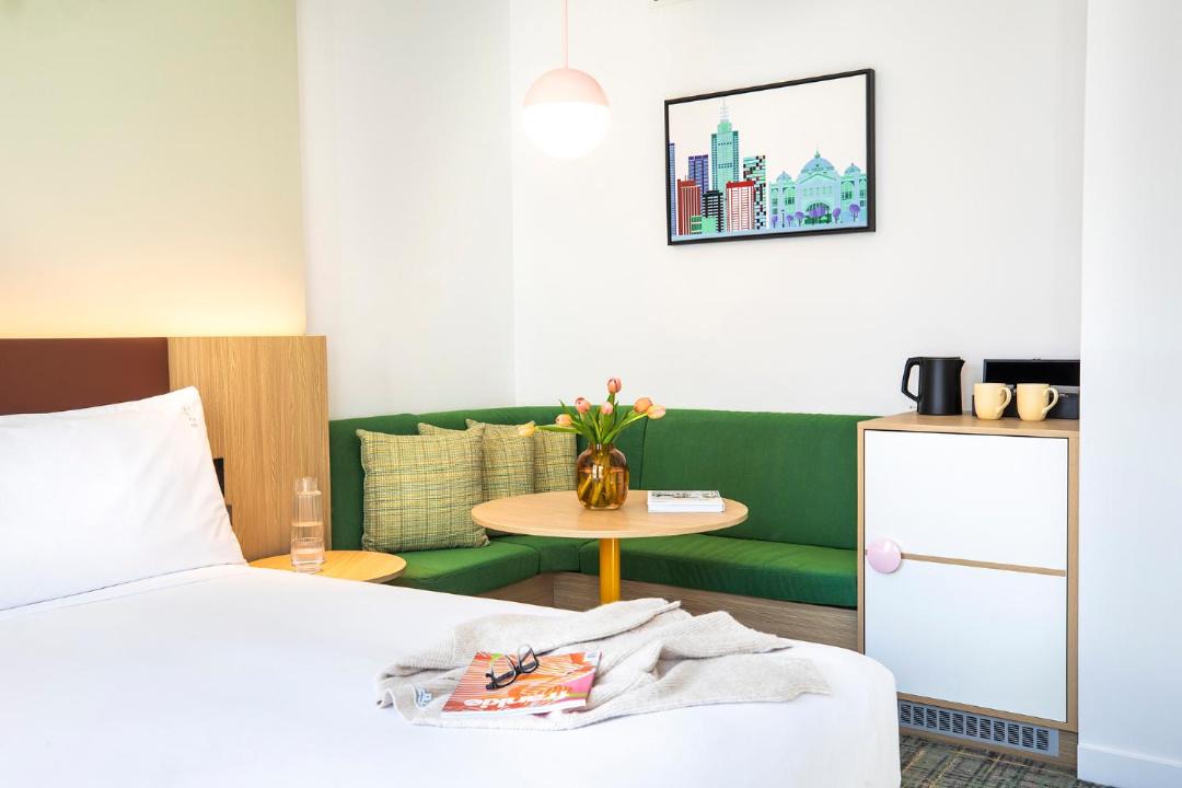 Holiday Inn Melbourne Bourke Street Mall by IHG 1