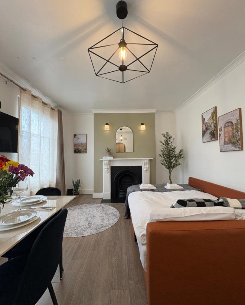 Lovely Flat by Emirates - 5 mins to Kings Cross St Pancras 1