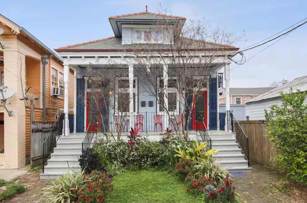Heart of MidCity Front Porch 3bd 2 bath Streetcar 1