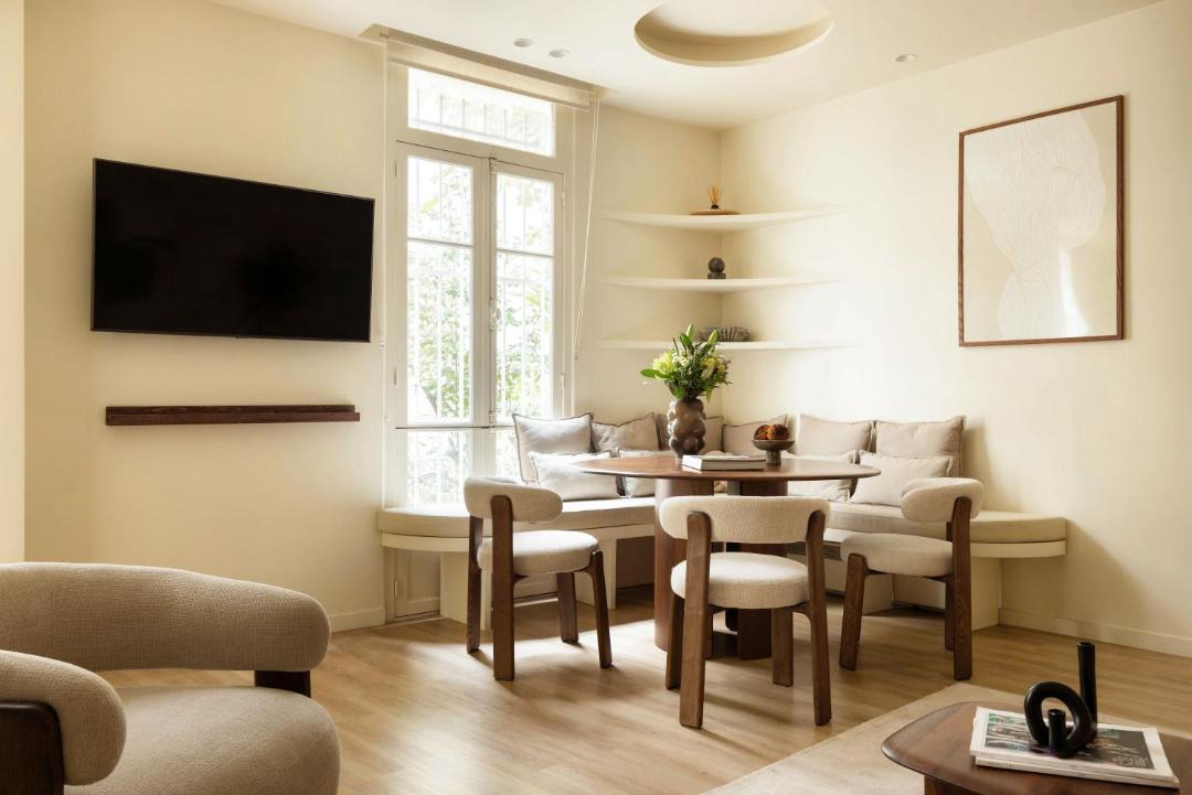Spacious apartment - 3BR-8P - Moulin Rouge 1