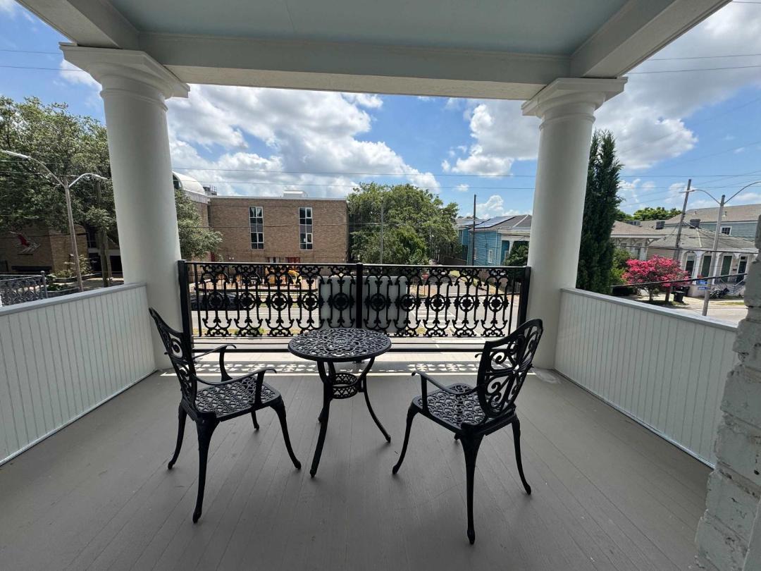 Stunning 2-Bedroom Garden District Newly Renovated 1