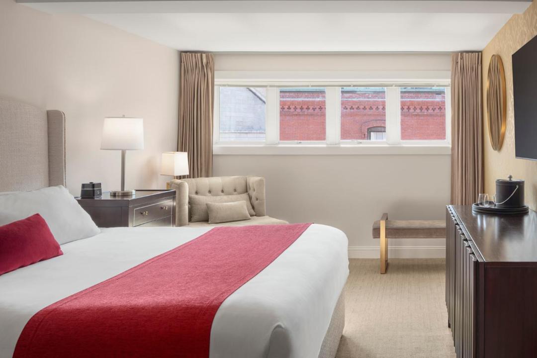 Portland Regency Hotel & Spa 1