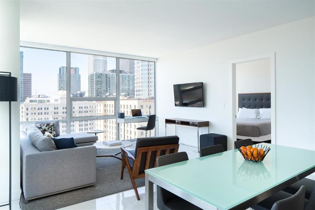2 Bed 2 Bath Stylish Luxury Premium High-Rise Apartment 1