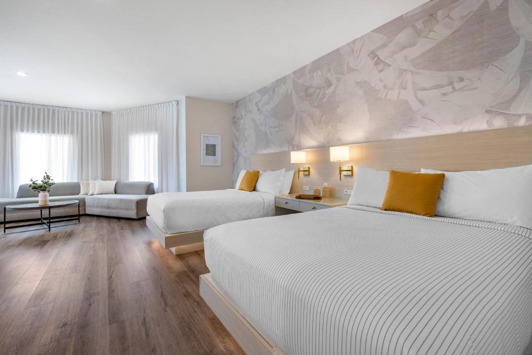 Cambria Hotel Calabasas - Malibu 1
